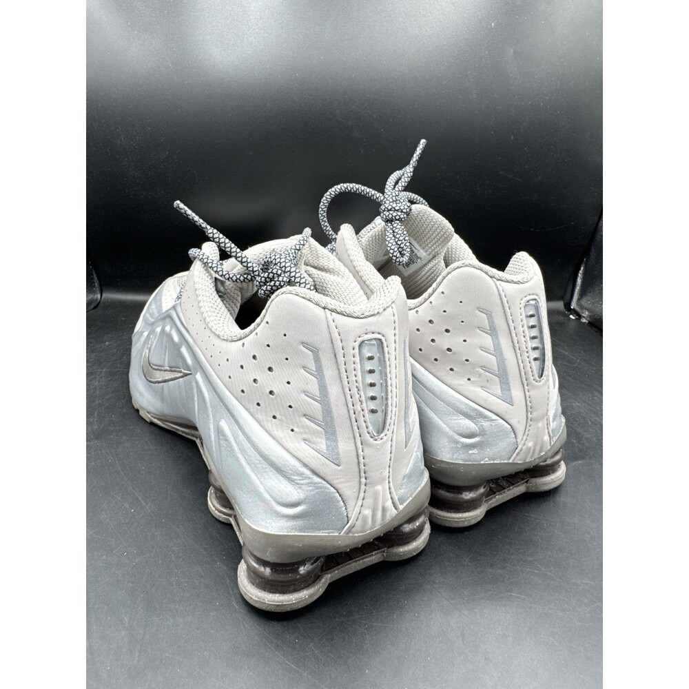 Nike Shox R4 'Cave Stone' Mens Size 13 (HQ1988-200) - Picture 8 of 16